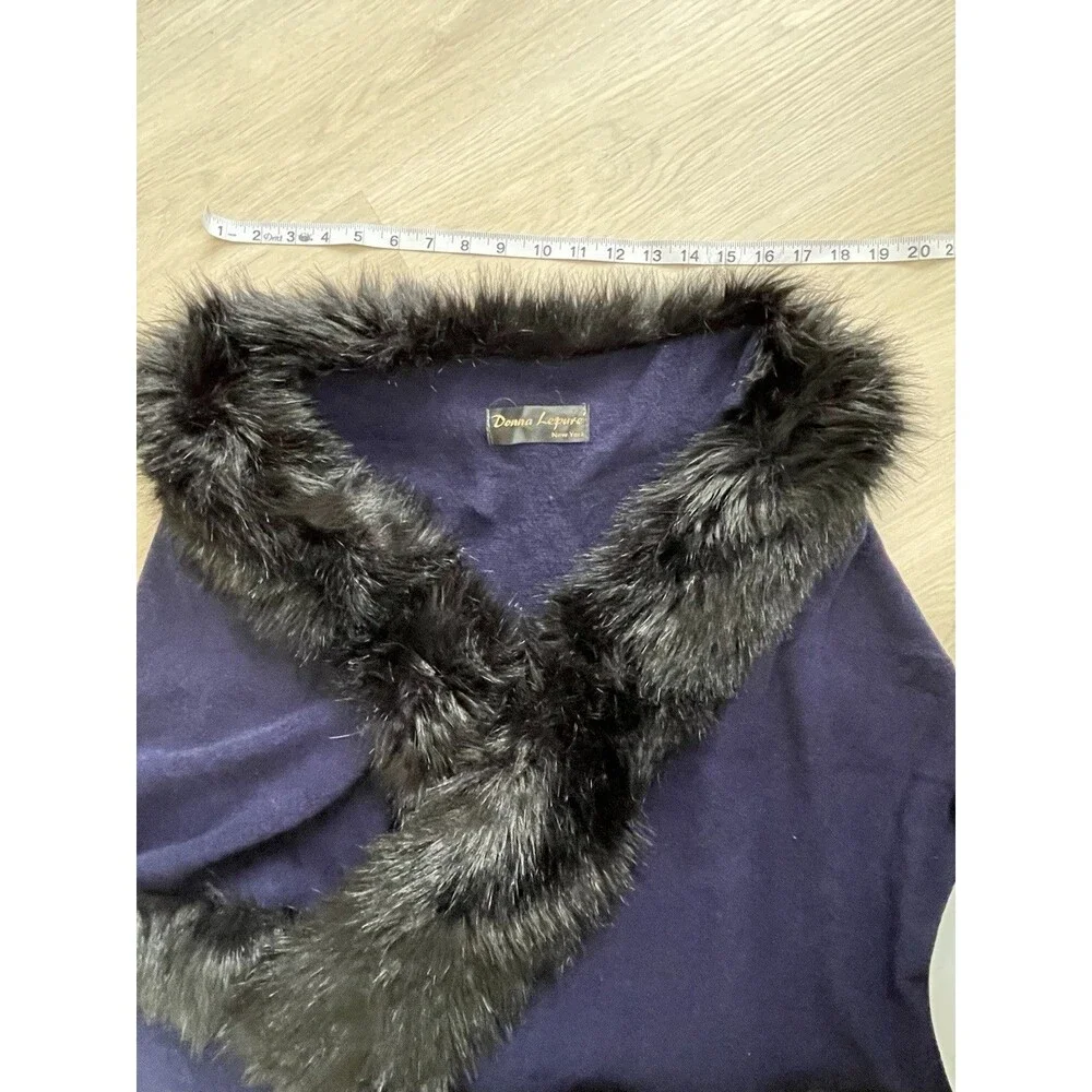 Donna Lepure Navy 100% Wool Knit Shawl Wrap Women Old Money Mob Wife Faux Fur